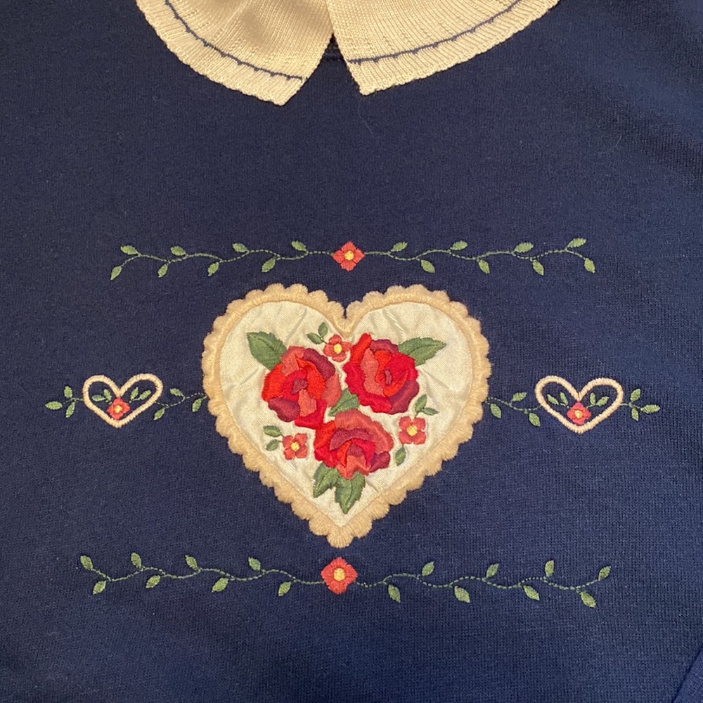 Vintage | Top Stitch Morning Sun Pullover Collar Sweatshirt Heart Embroidered XL